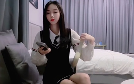 約個甜美嬌小嫩妹，溫柔開朗姿勢舒適