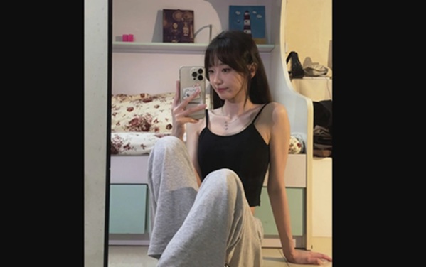 和大三學妹做愛自拍 爽嗎 寶貝