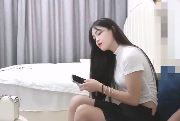 約啪乖巧溫柔清純嫩妹，操起來超有感覺