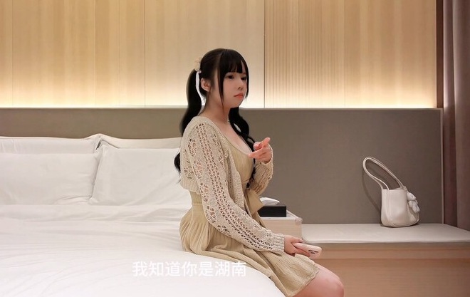 【精品獵艷】李尋歡探花 – 雙馬尾蘿莉自帶絲襪深喉侍奉 超爽抓著奶子抽插白虎嫩逼 又嫩又緊爽到叫爸爸