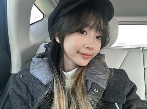 【原檔泄密】深圳謝百期最全原檔 極品高顏值美女日常影像多場景啪啪視頻 完美露臉顏射